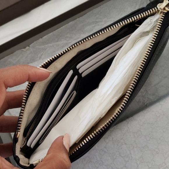 *SOLD*GUCCI black wristlet - Picture 3 of 8